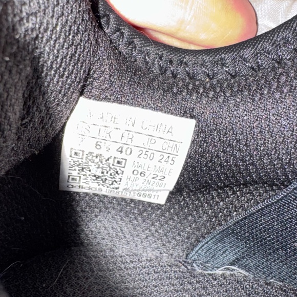 Black ADIDAS Tennis Shoes - Picture 3 of 3